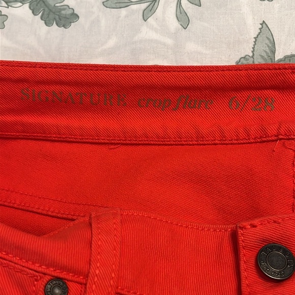 Talbots Signature Flare Crops - Picture 6 of 9